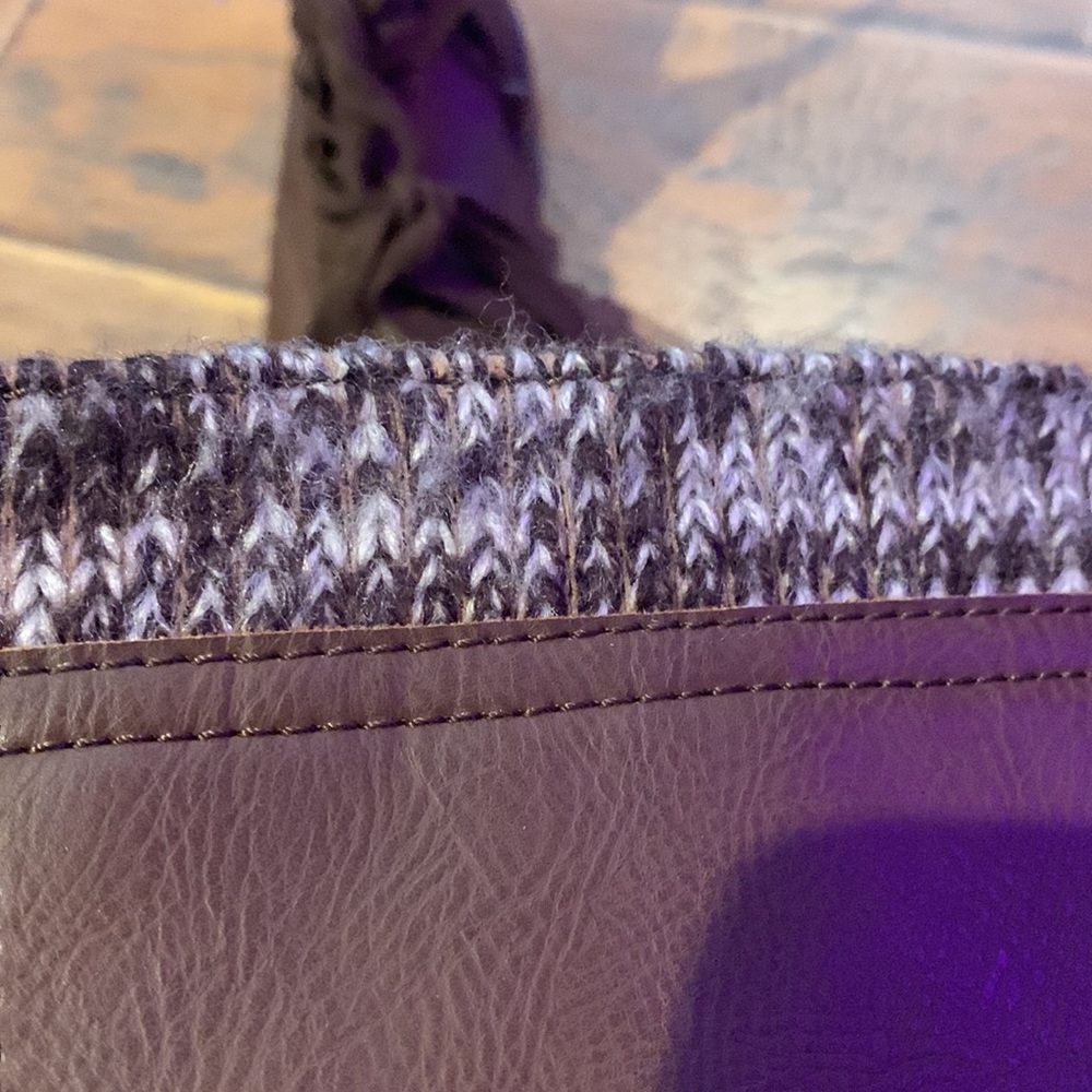 brown boots - Picture 3 of 5